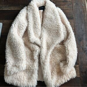Olivaceous | Plush Cream Teddy Jacket